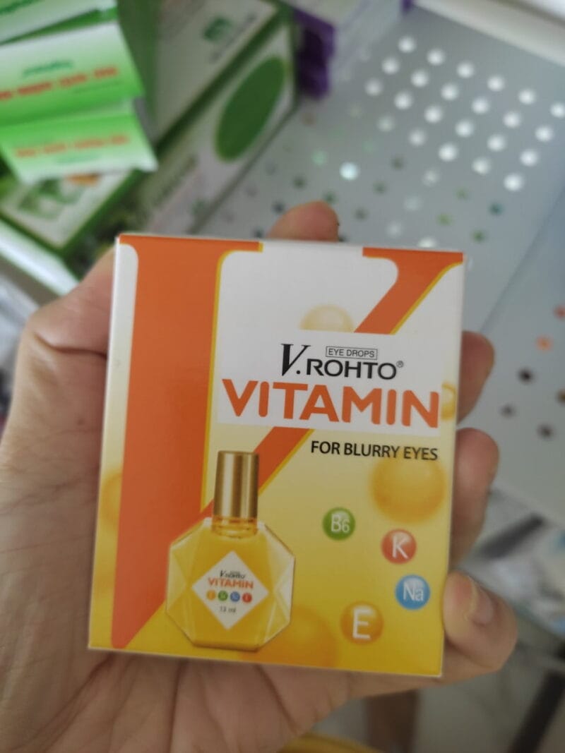 Nhỏ mắt V-rohto vàng  (hộp)